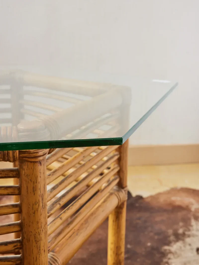 Léonie, la table basse hexagonale en rotin N°457