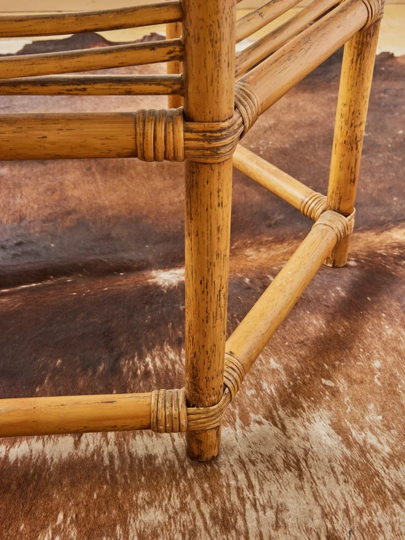 Léonie, la table basse hexagonale en rotin N°457
