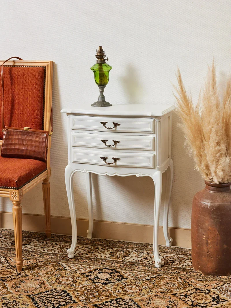 Odile, le petit chevet blanc en bois N°1189