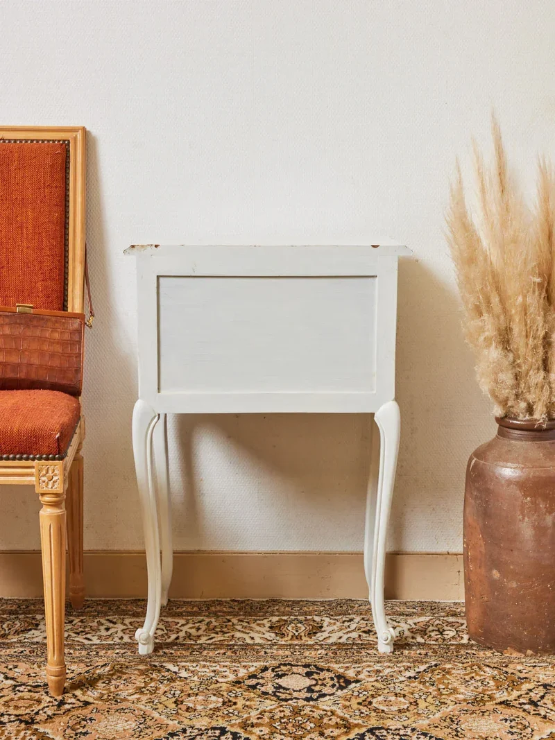 Odile, le petit chevet blanc en bois N°1189