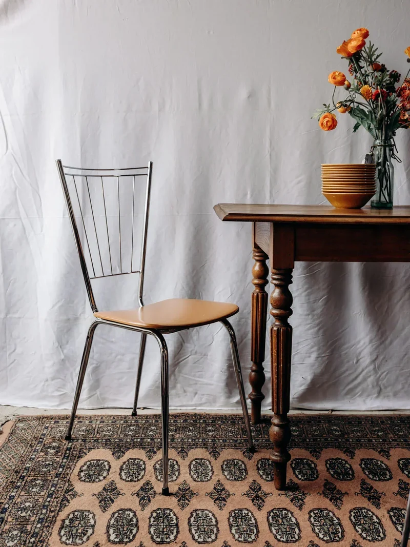 Alma, la paire de chaises chromées N°1277