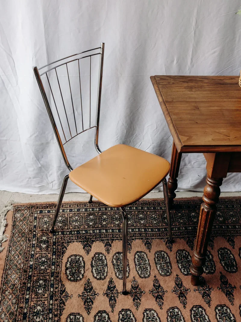 Alma, la paire de chaises chromées N°1277