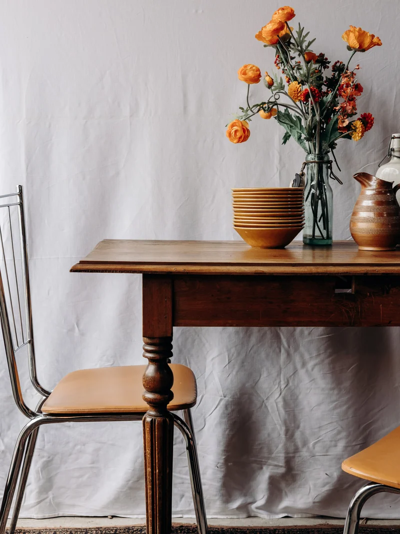 Romy, la table à manger en bois clair N°594