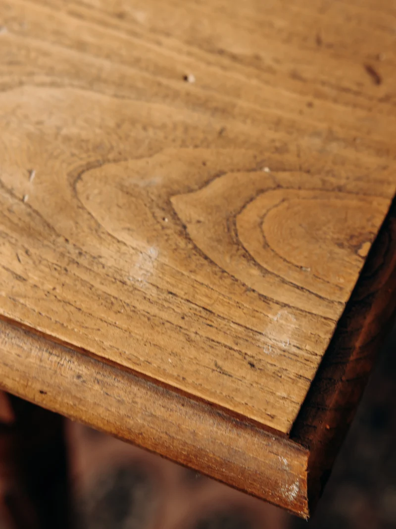 Romy, la table à manger en bois clair N°594
