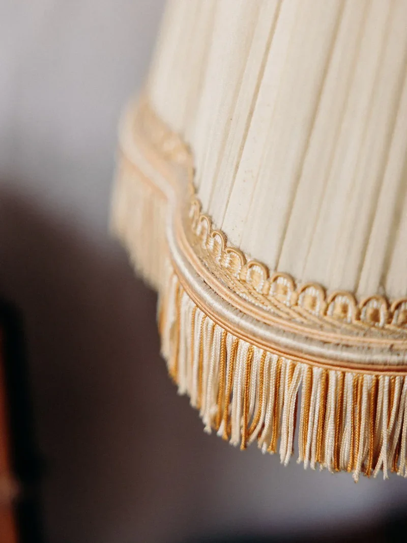 Suzanne, la lampe à poser effet marbre N°480