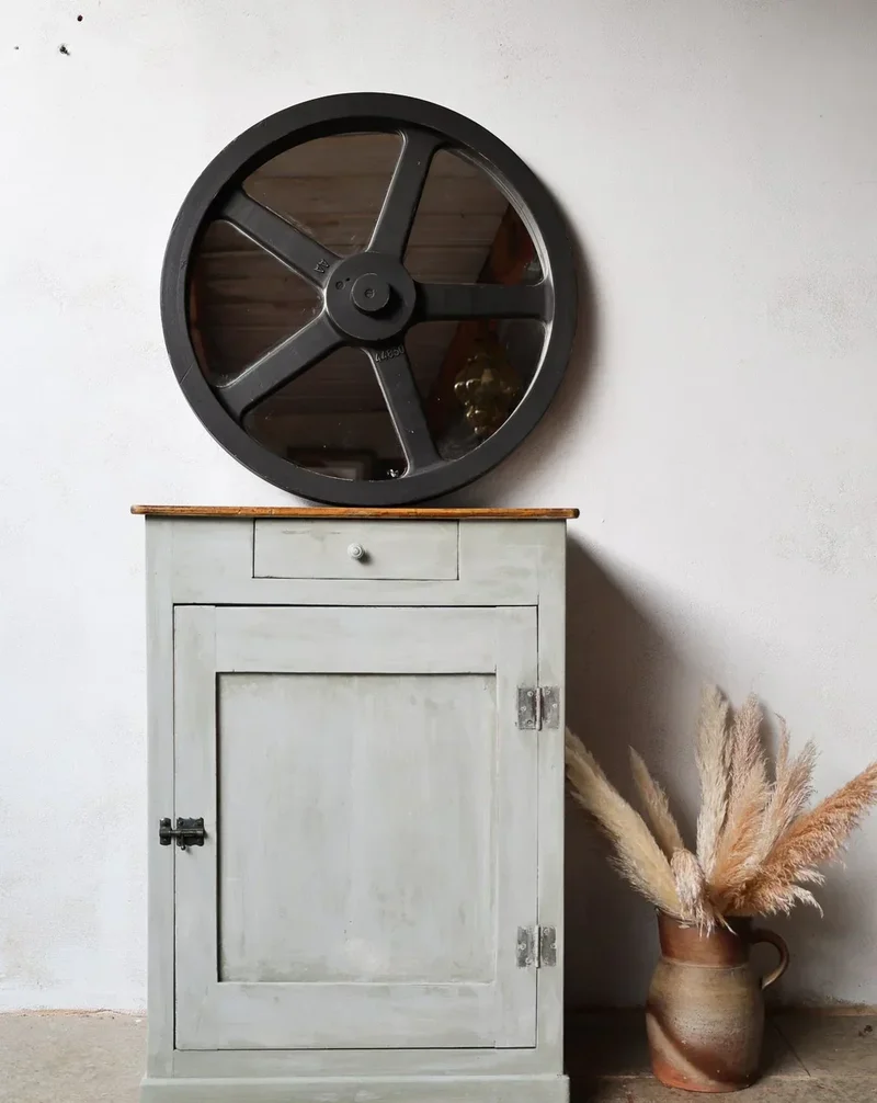 Igor, le miroir industriel en bois noir N°945