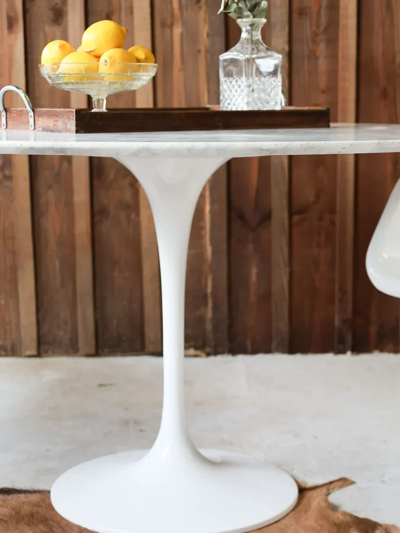 Karla, la table ronde en marbre N°1062
