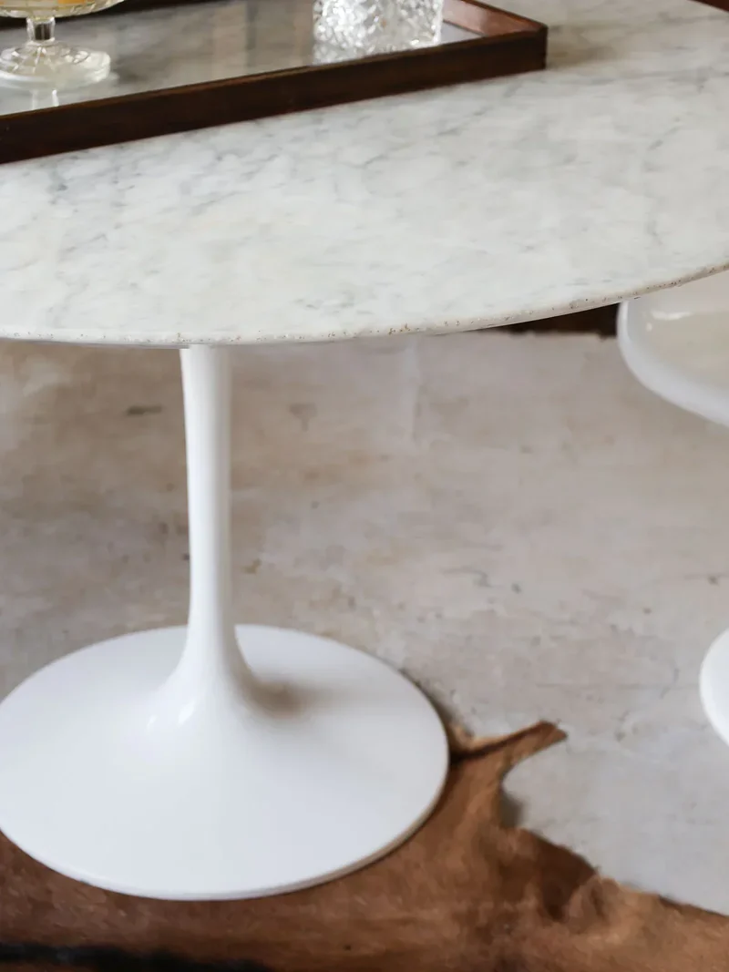 Karla, la table ronde en marbre N°1062