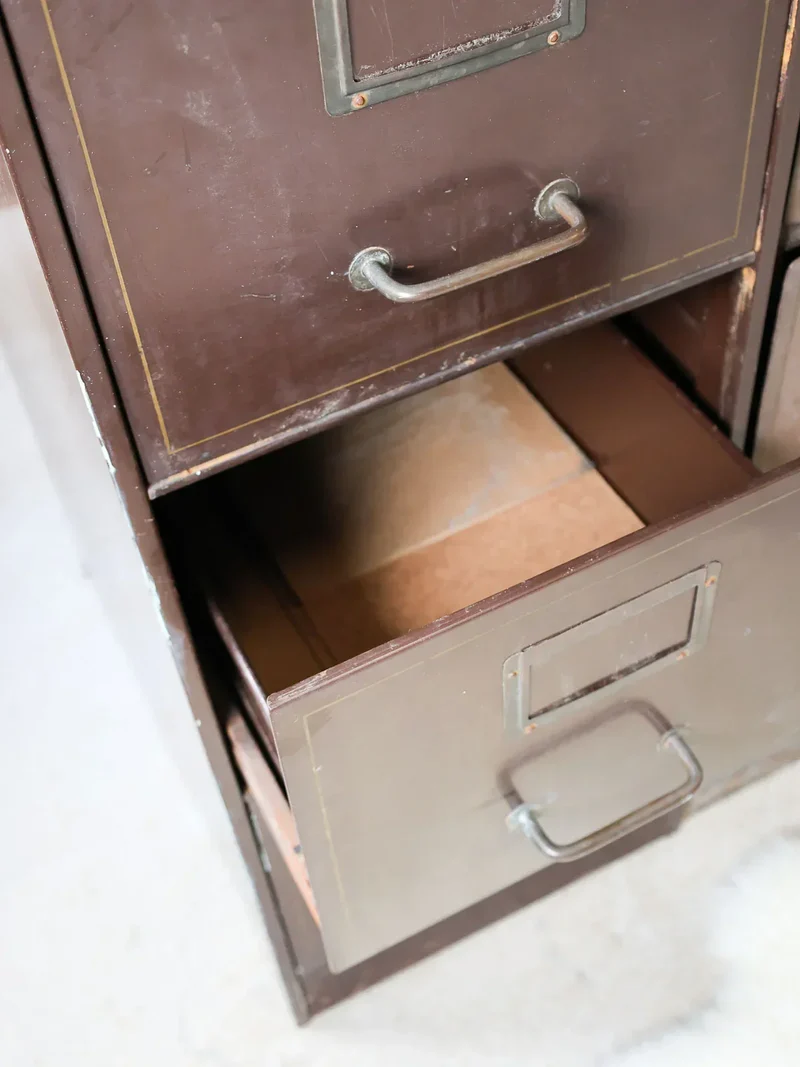 Fernand, le meuble à casiers métalliques N°224