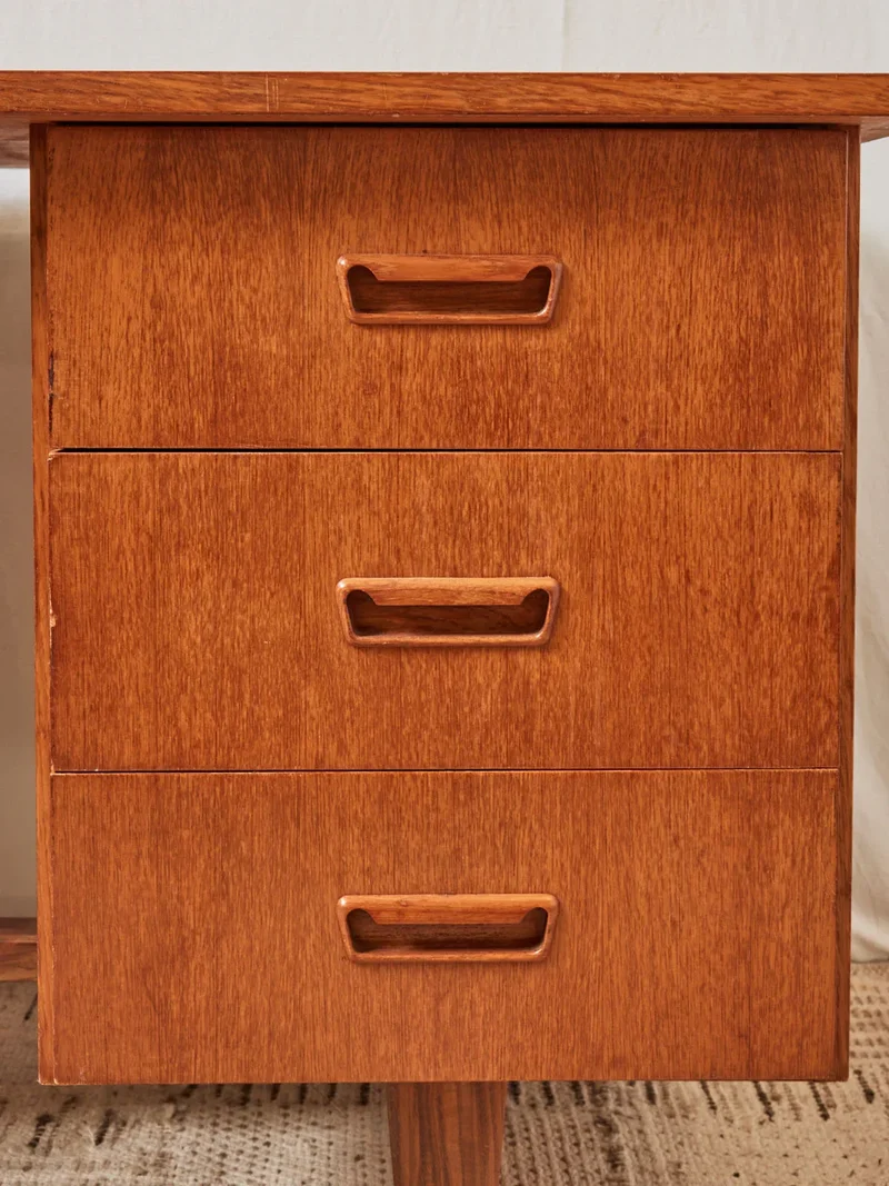 Yvan, le bureau scandinave en chêne N°482