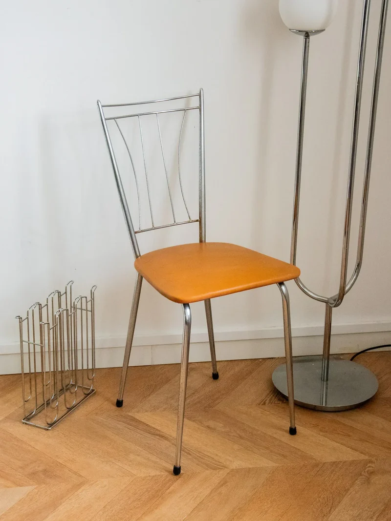 Alma, la chaise en chrome et simili cuir N°1246