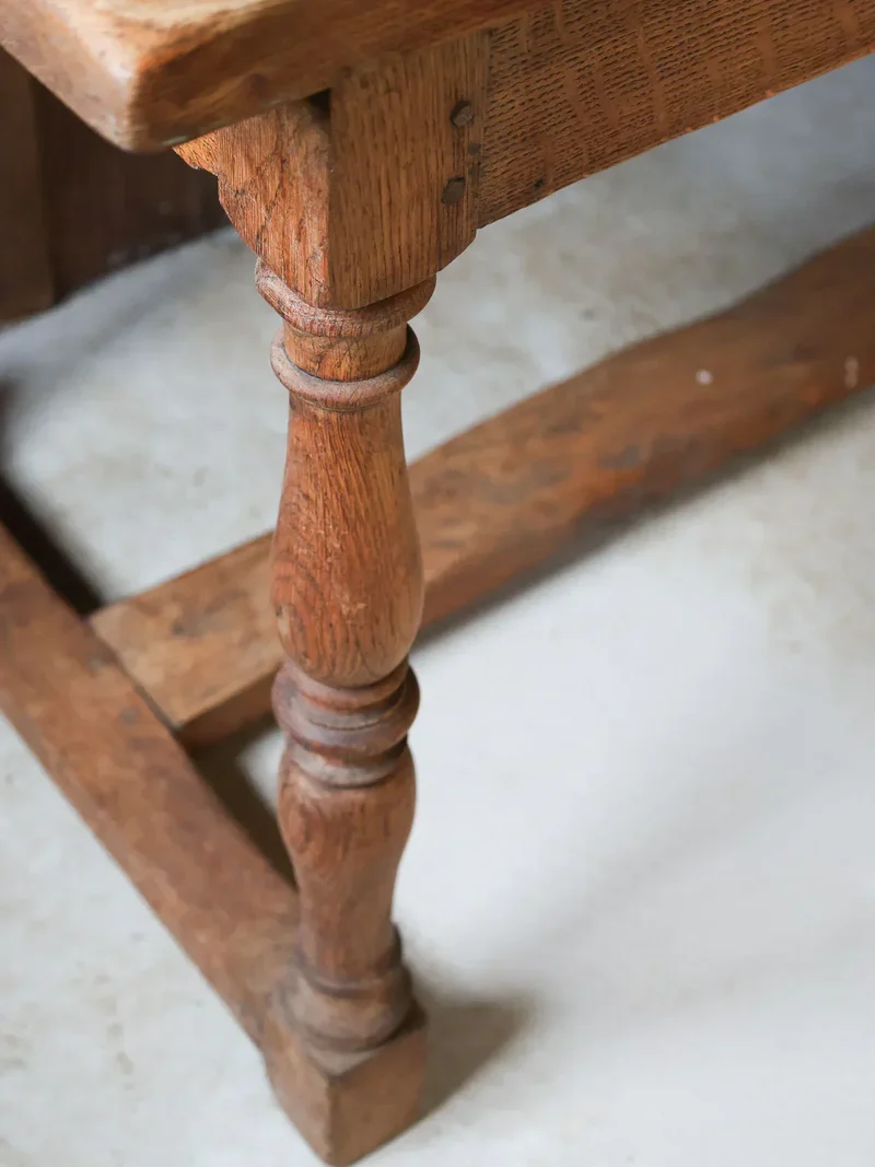 Romy, la grande table de ferme en chêne N°547