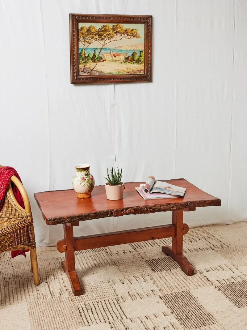 Léonie, la table basse brutaliste en bois N°449