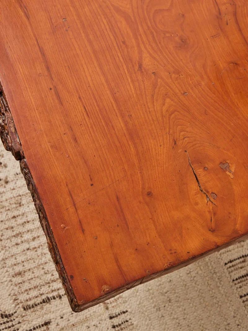 Léonie, la table basse brutaliste en bois N°449