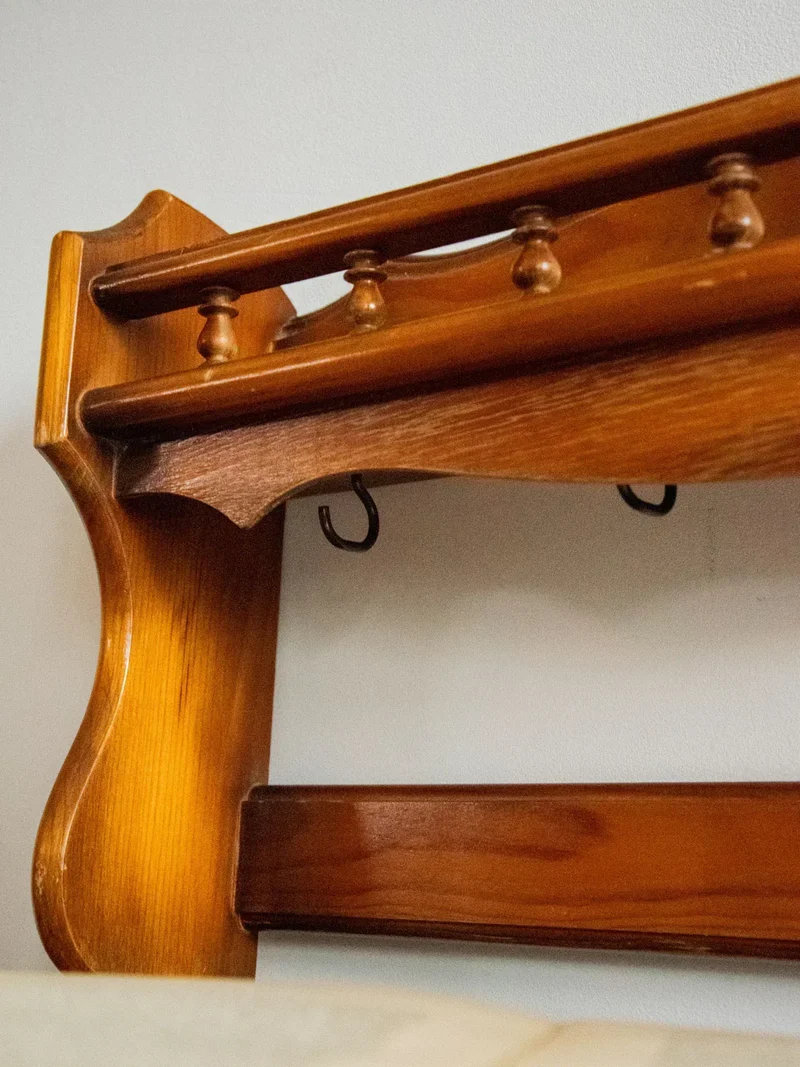 Gaëlle, l'étagère de cuisine en bois foncé N°684
