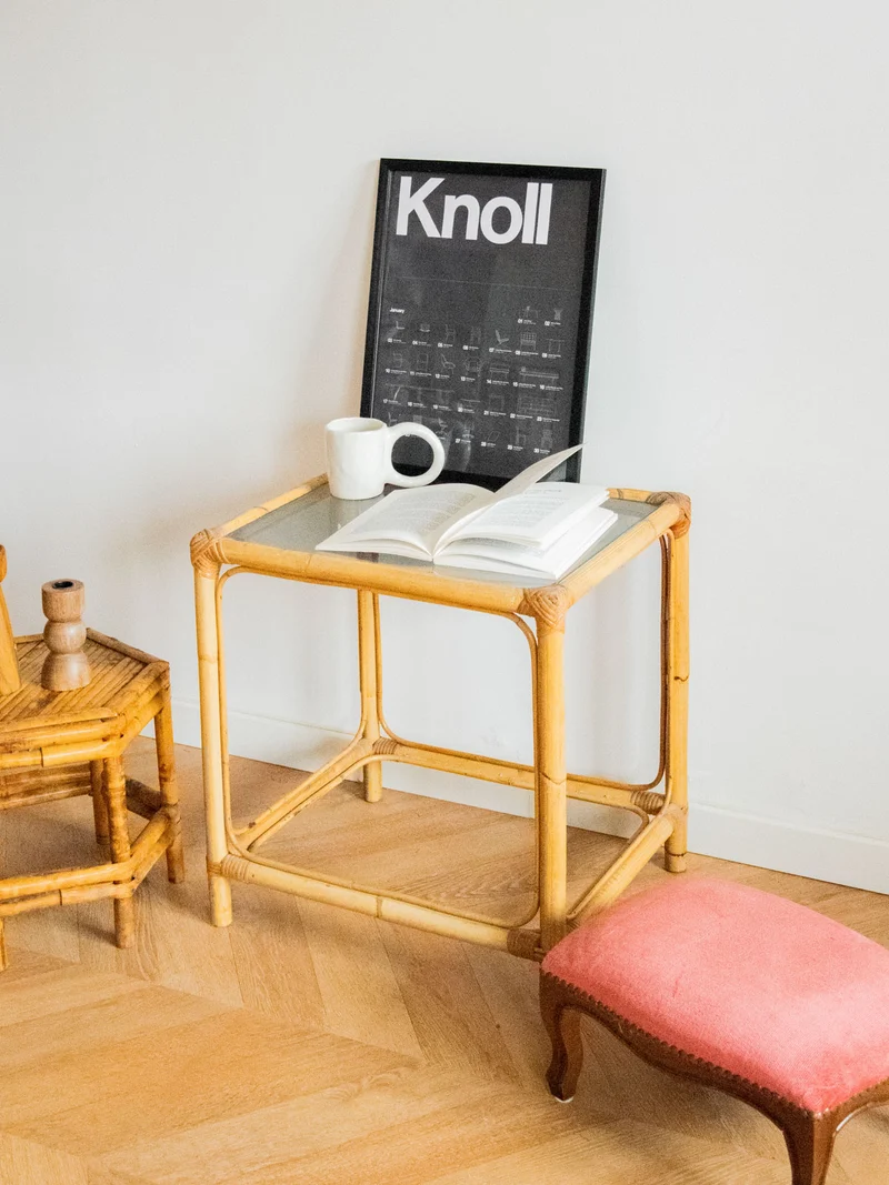 Hanna, la table d'appoint en rotin et verre N°802