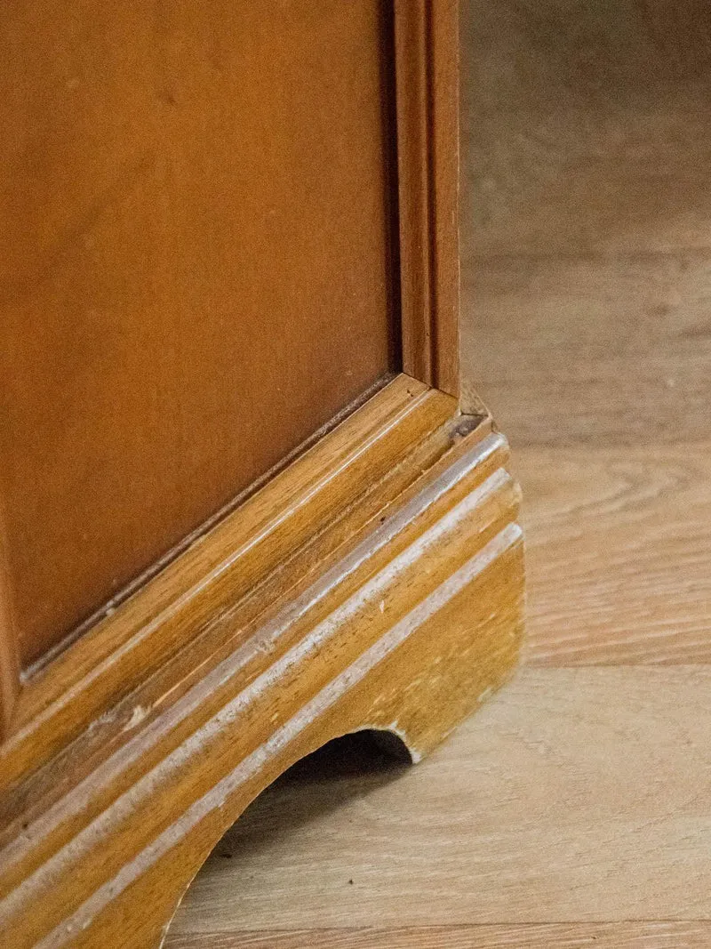 Francine, la table d'appoint en bois N°669