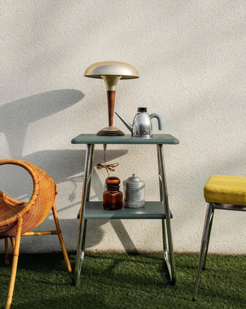 Hanna, la table d'appoint industrielle chromée N°779