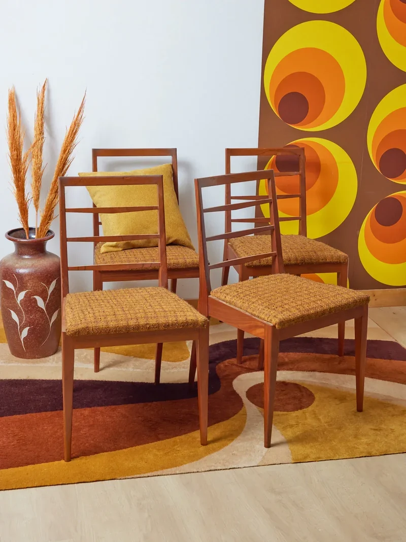 Alma, le lot de chaises scandinaves en bois N°1206
