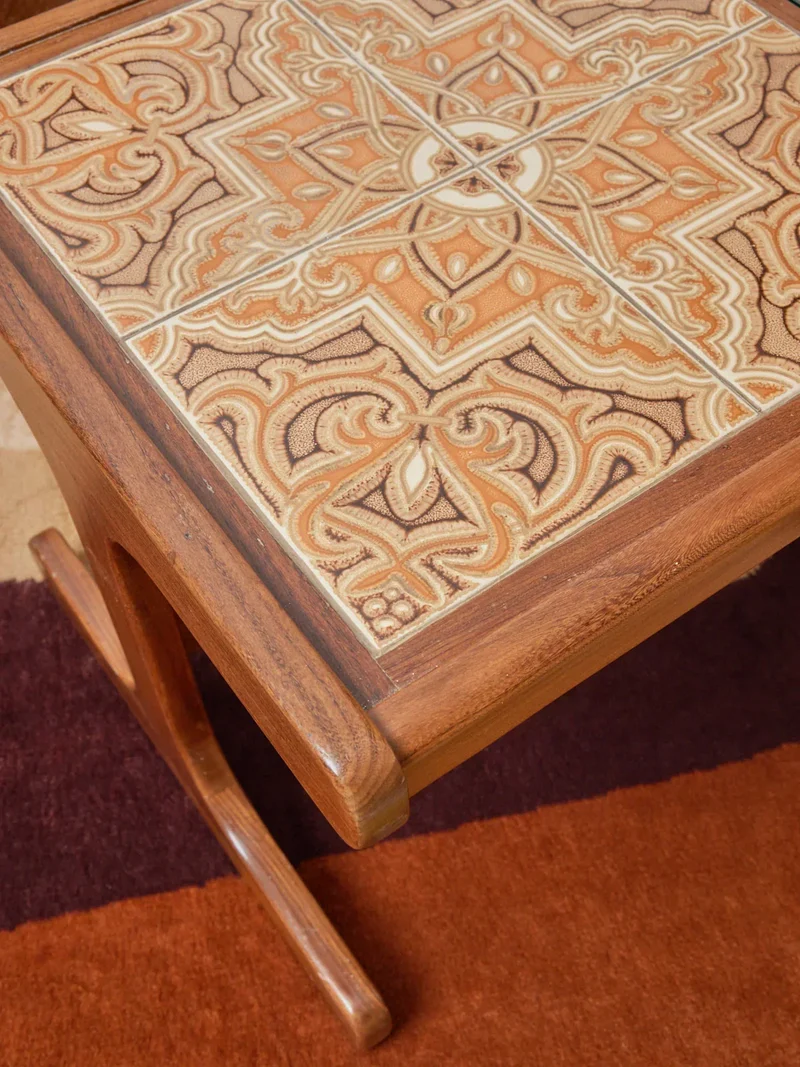 Donna, la table basse en céramique N°737