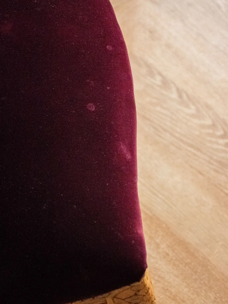 Ernest, le fauteuil en velours violet N°689