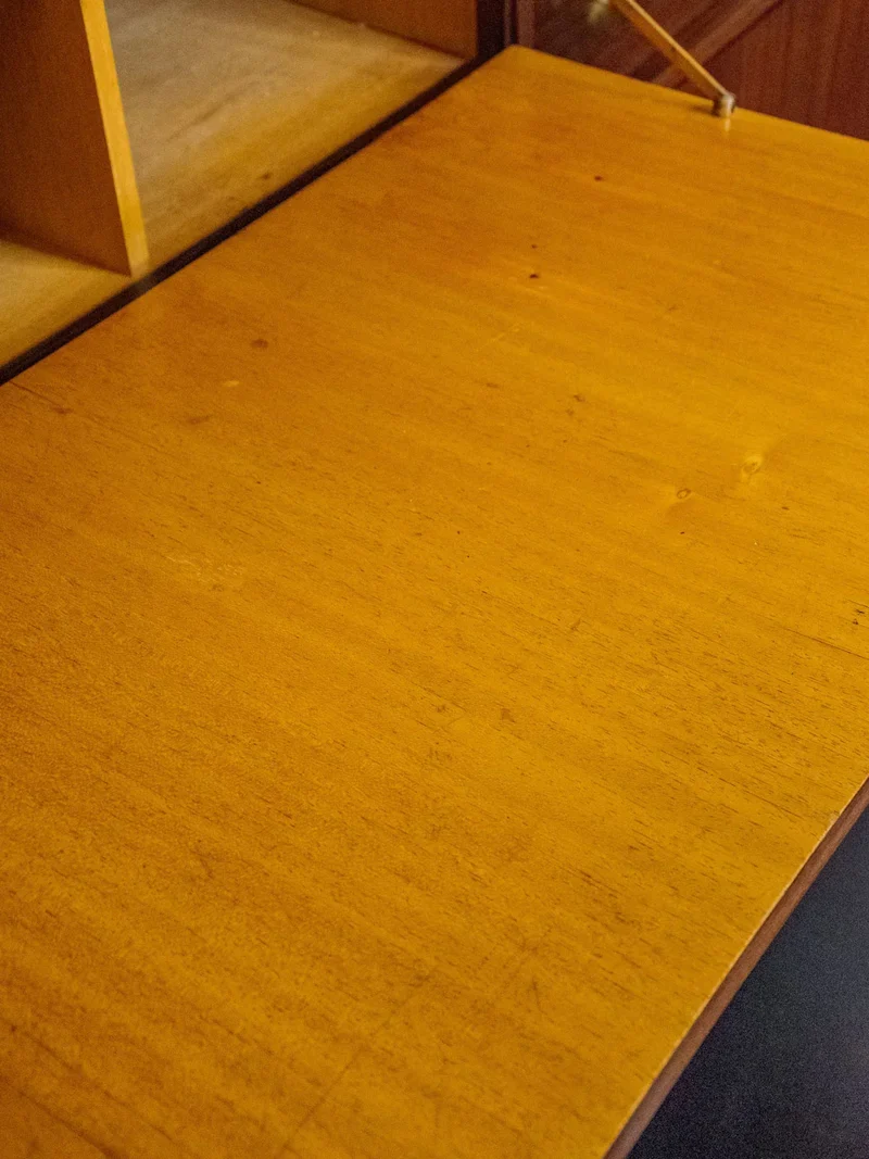 Madeleine, la bibliothèque murale modulable en palissandre N°111