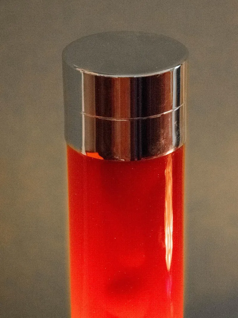 Julia, la lampe à lave seventies chromée N°650