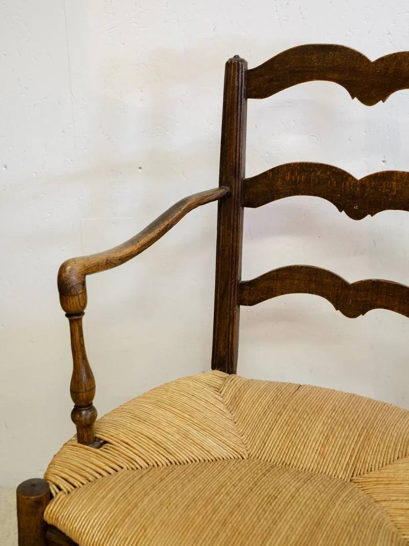 Ernest, le fauteuil provençal en bois N°656