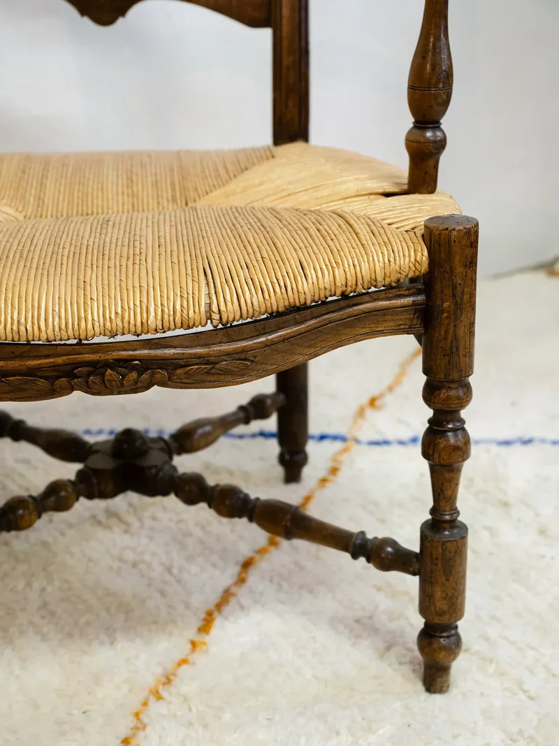 Ernest, le fauteuil provençal en bois N°656