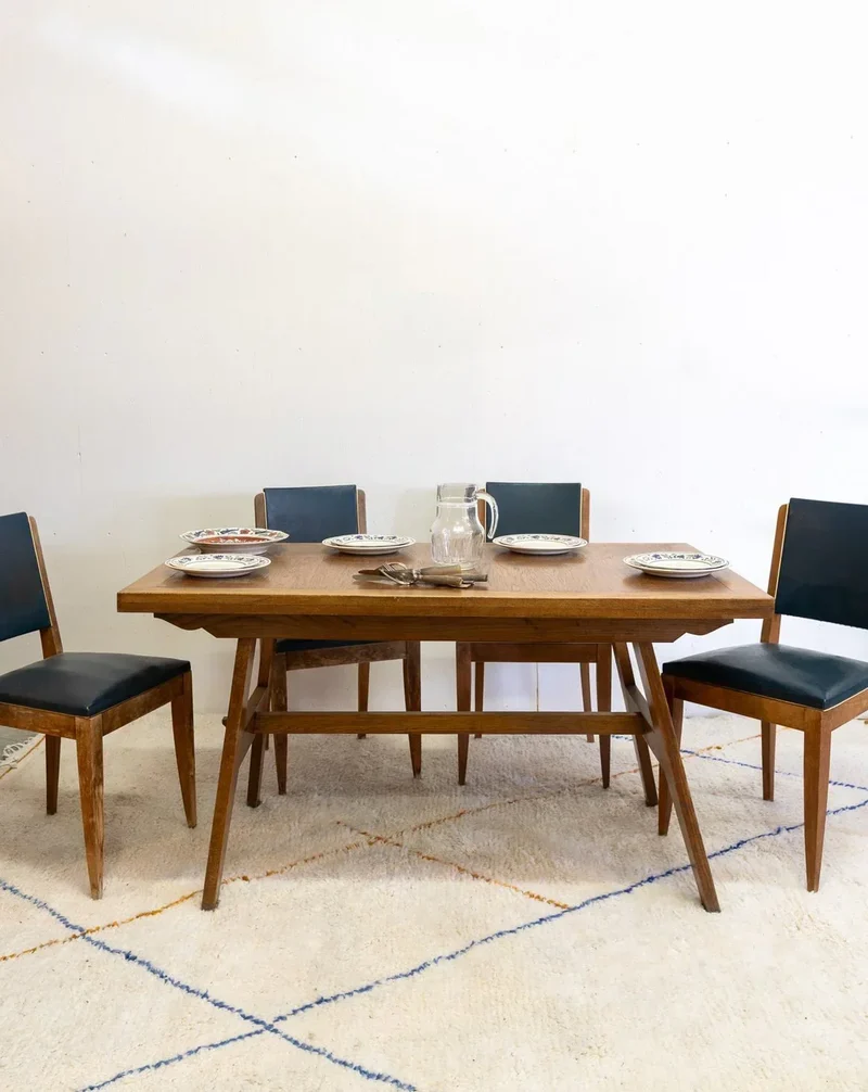 Karla, la table à manger en bois N°1047