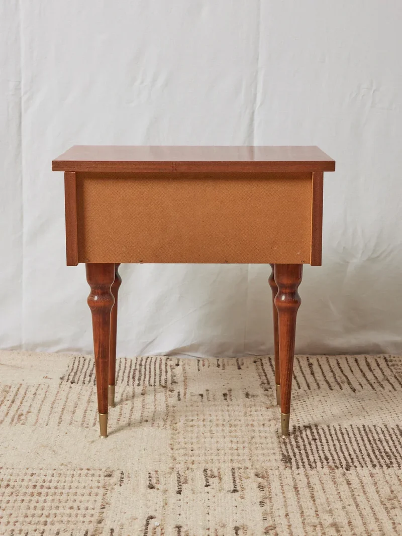 Maïa, la paire de chevets en bois verni N°672