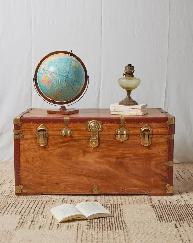 Lucienne, la petite malle en bois claire et laiton N°250