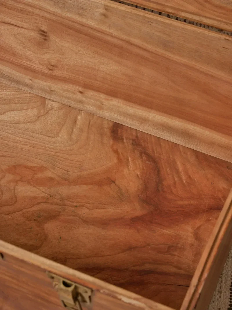 Lucienne, la petite malle en bois claire et laiton N°250
