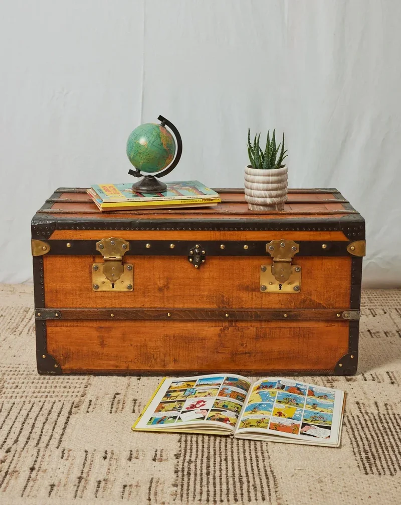 Lucienne, la petite malle en bois et laiton N°239