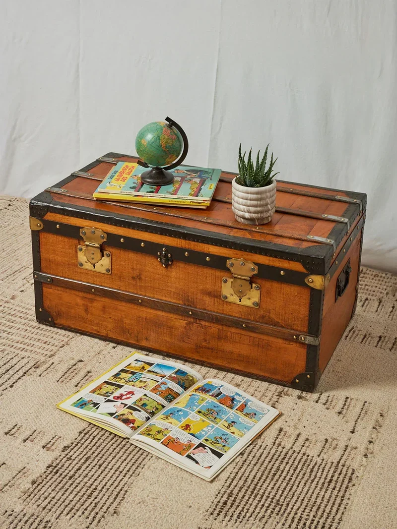 Lucienne, la petite malle en bois et laiton N°239