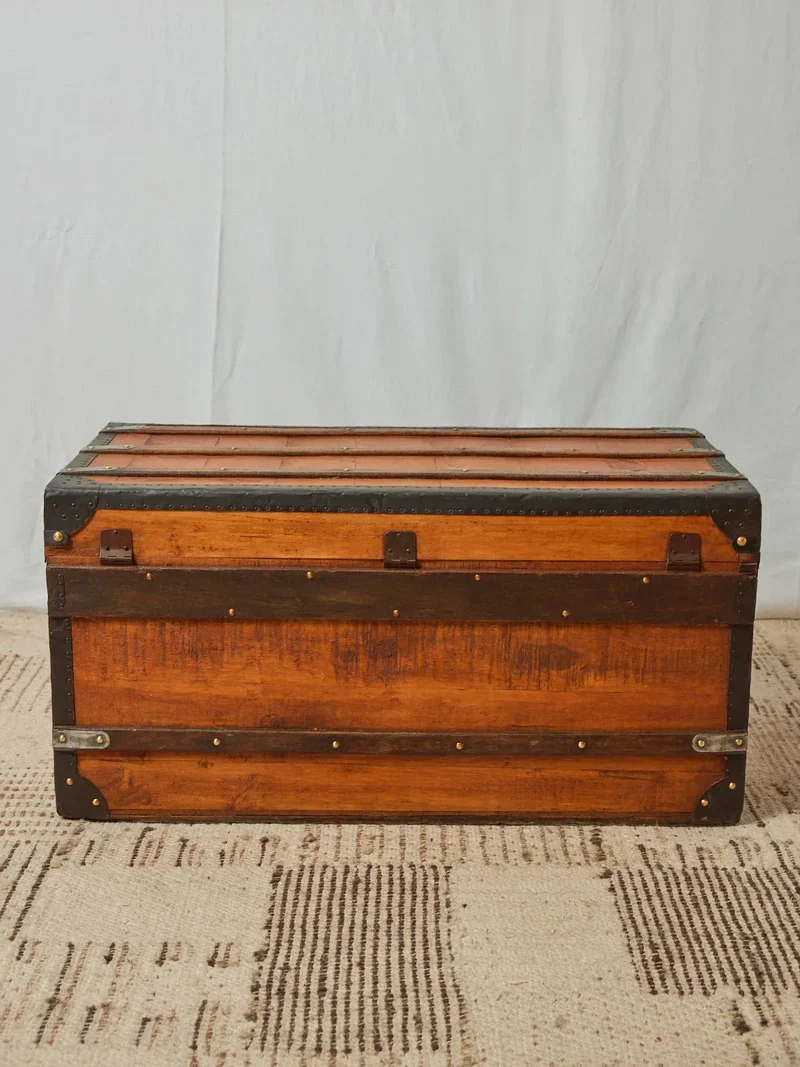 Lucienne, la petite malle en bois et laiton N°239