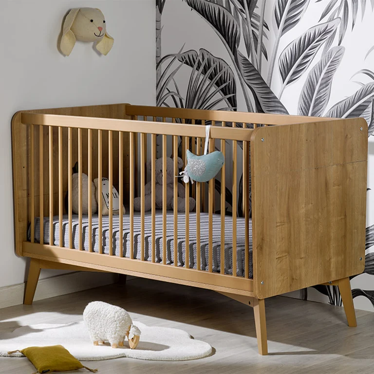 Lit bébé évolutif et commode grand modèle Maelyne Bois