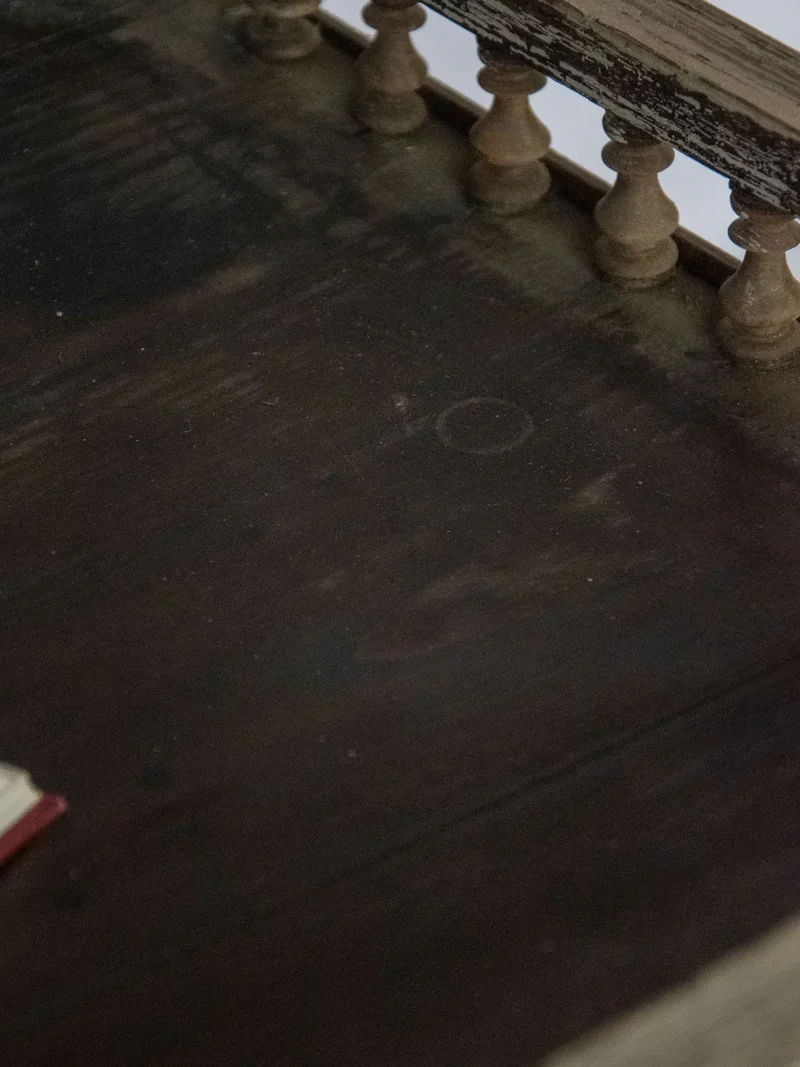 Francine, la table d'appoint en bois N°612