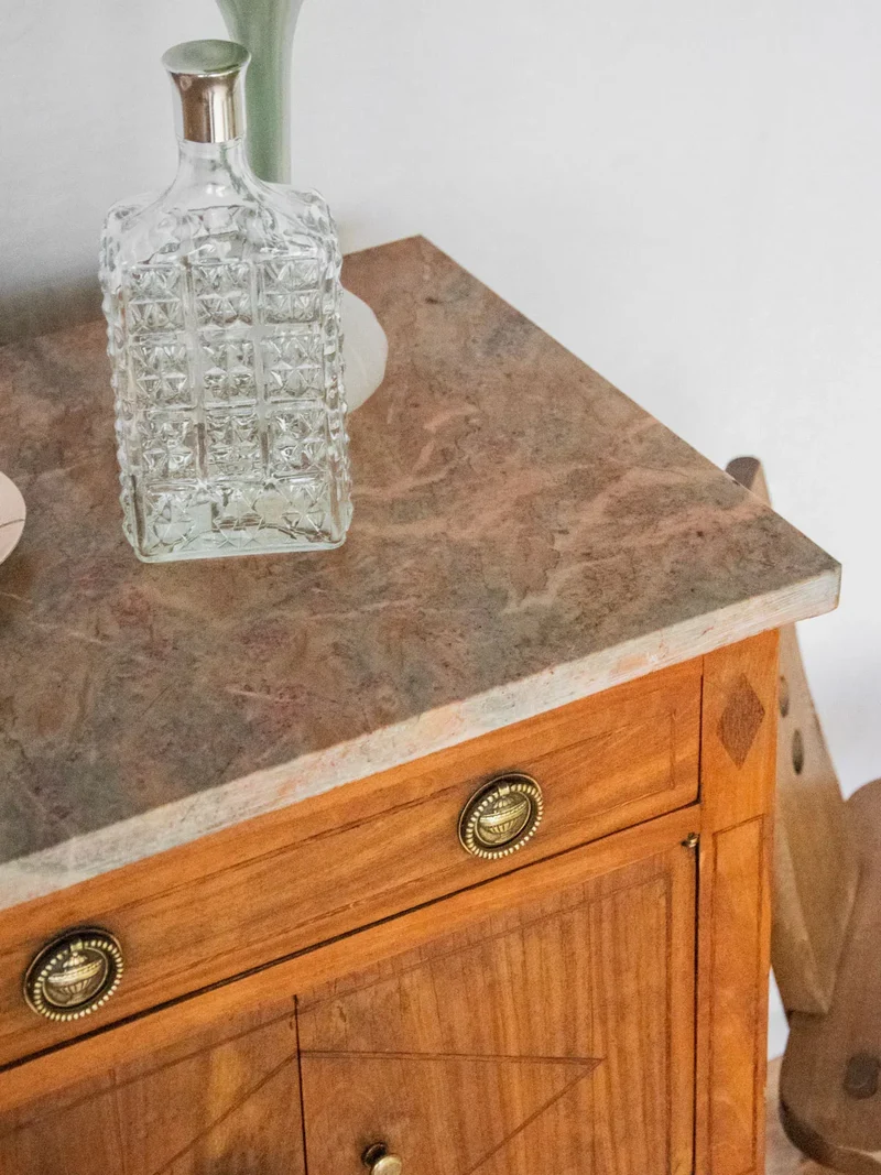 Odile, la table de chevet en bois N°648
