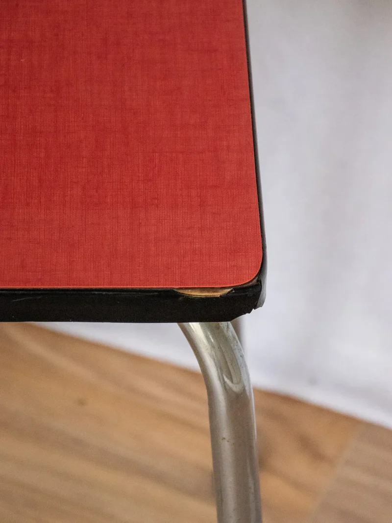 Axel, le tabouret en formica N°566