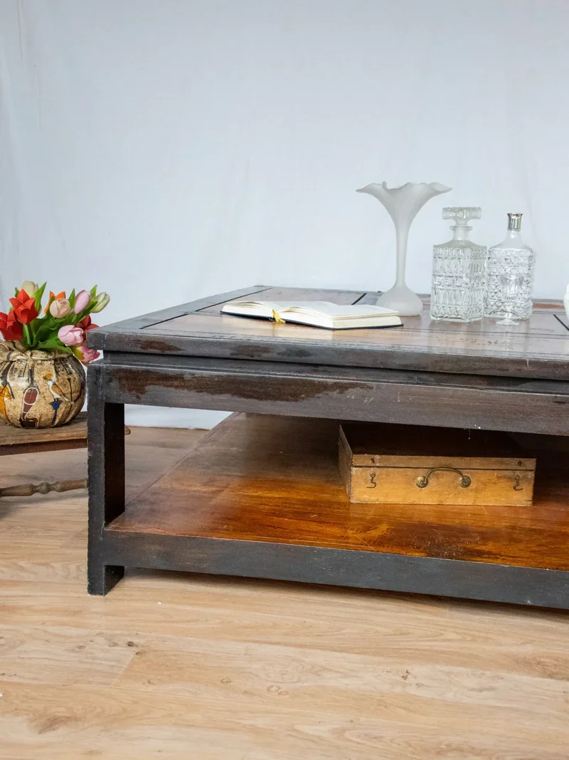 Léonie, la table basse carrée en bois N°492