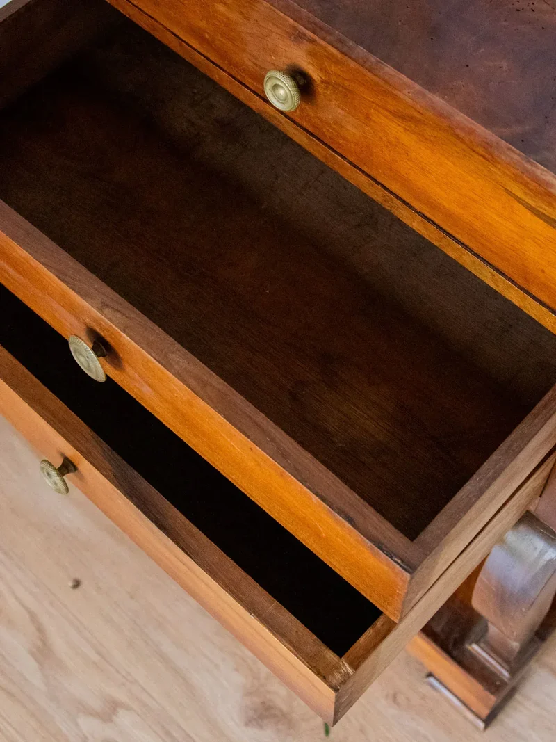 Francine, la grande table d'appoint en bois N°605