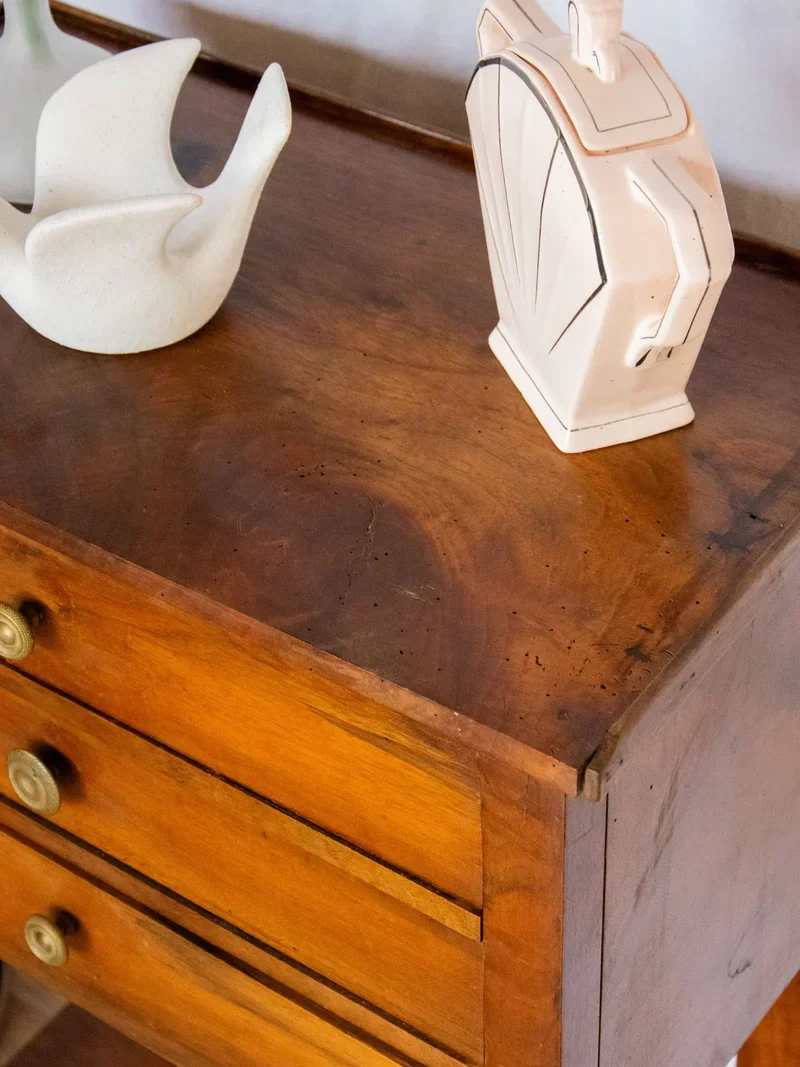 Francine, la grande table d'appoint en bois N°605