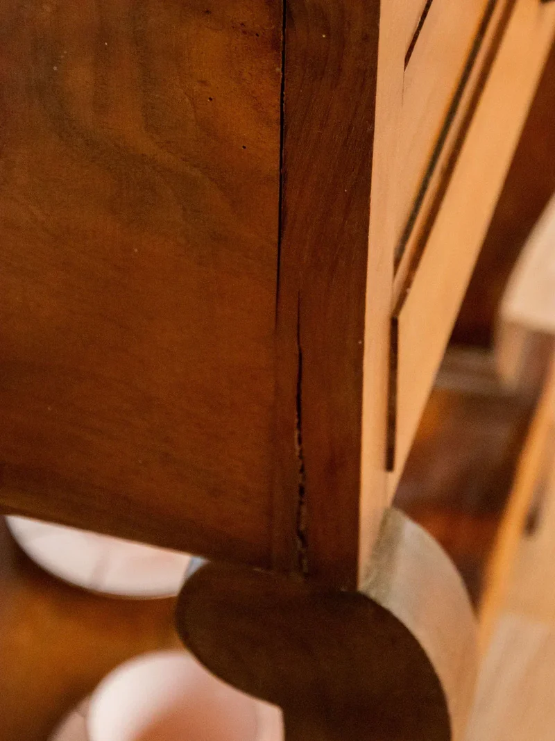 Francine, la grande table d'appoint en bois N°605