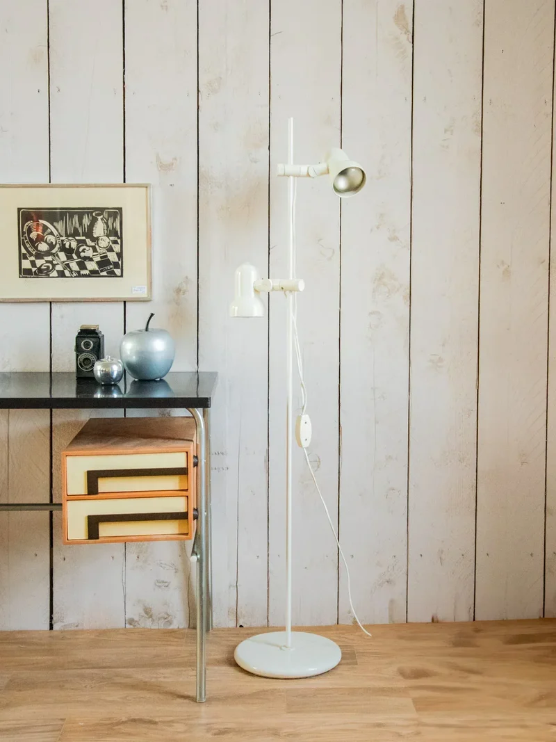Julien, le lampadaire en métal N°259