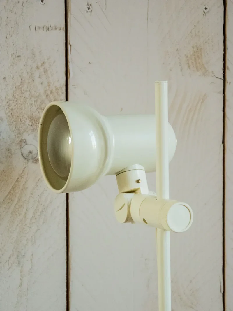 Julien, le lampadaire en métal N°259