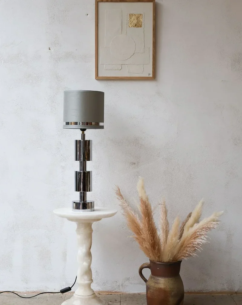 Julia, la lampe à poser chromée N°642