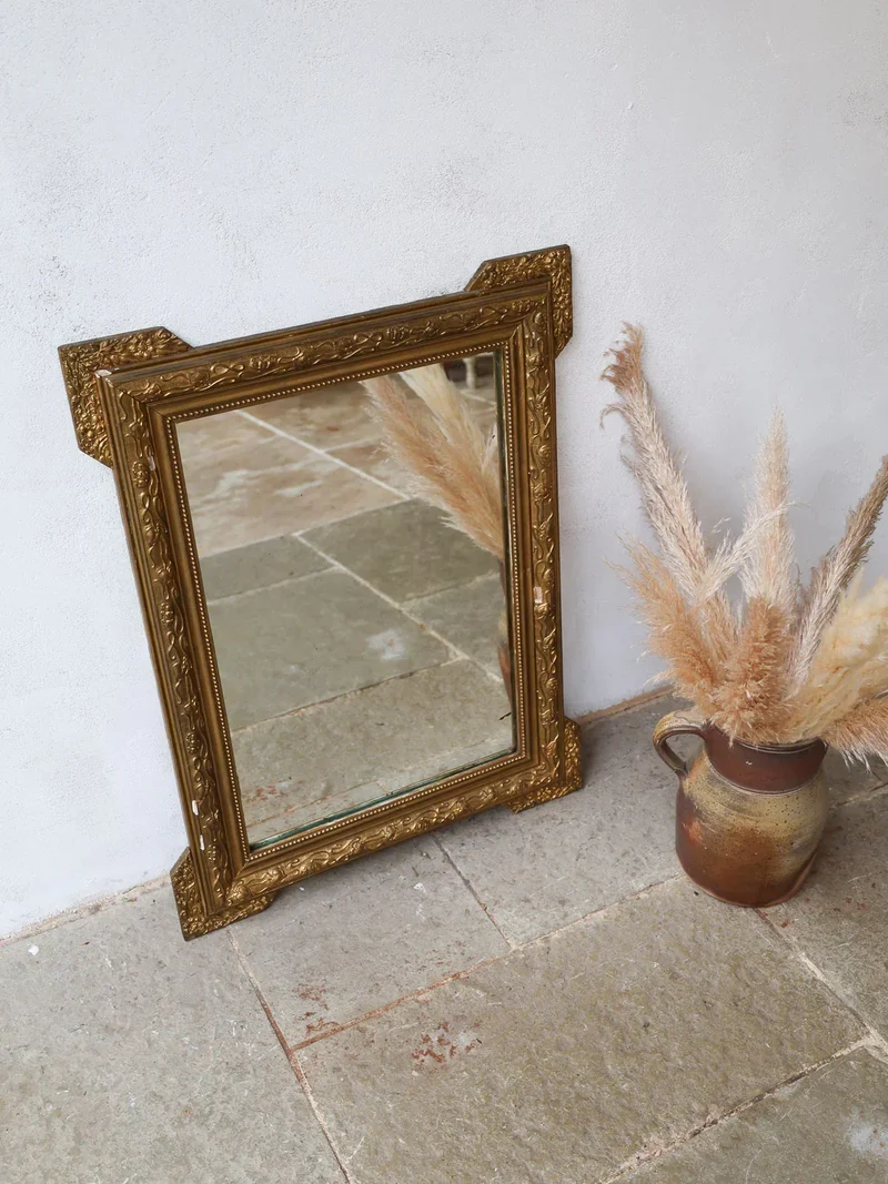 Georges, le miroir en bois sculpté doré N°952