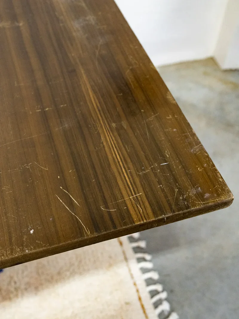 Romy, la grande table à manger en bois N°526