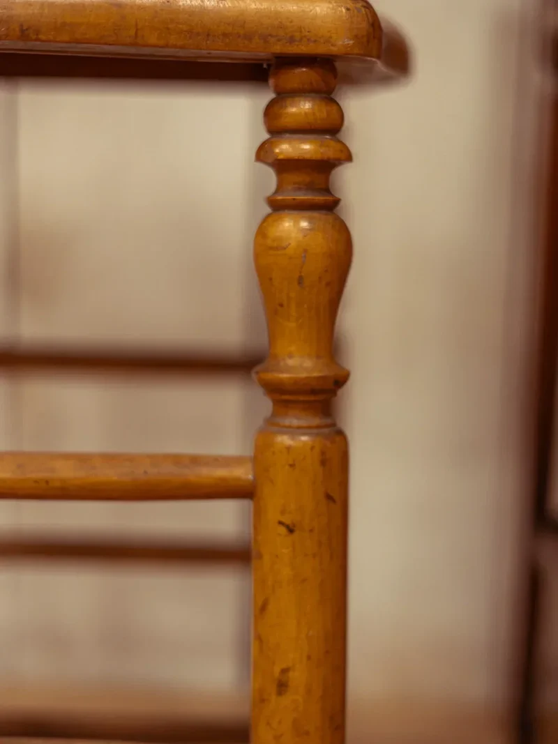 Regis, le tabouret en bois N°796